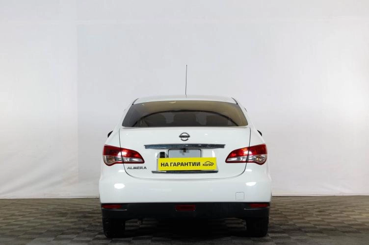 Nissan Almera 5 из 6