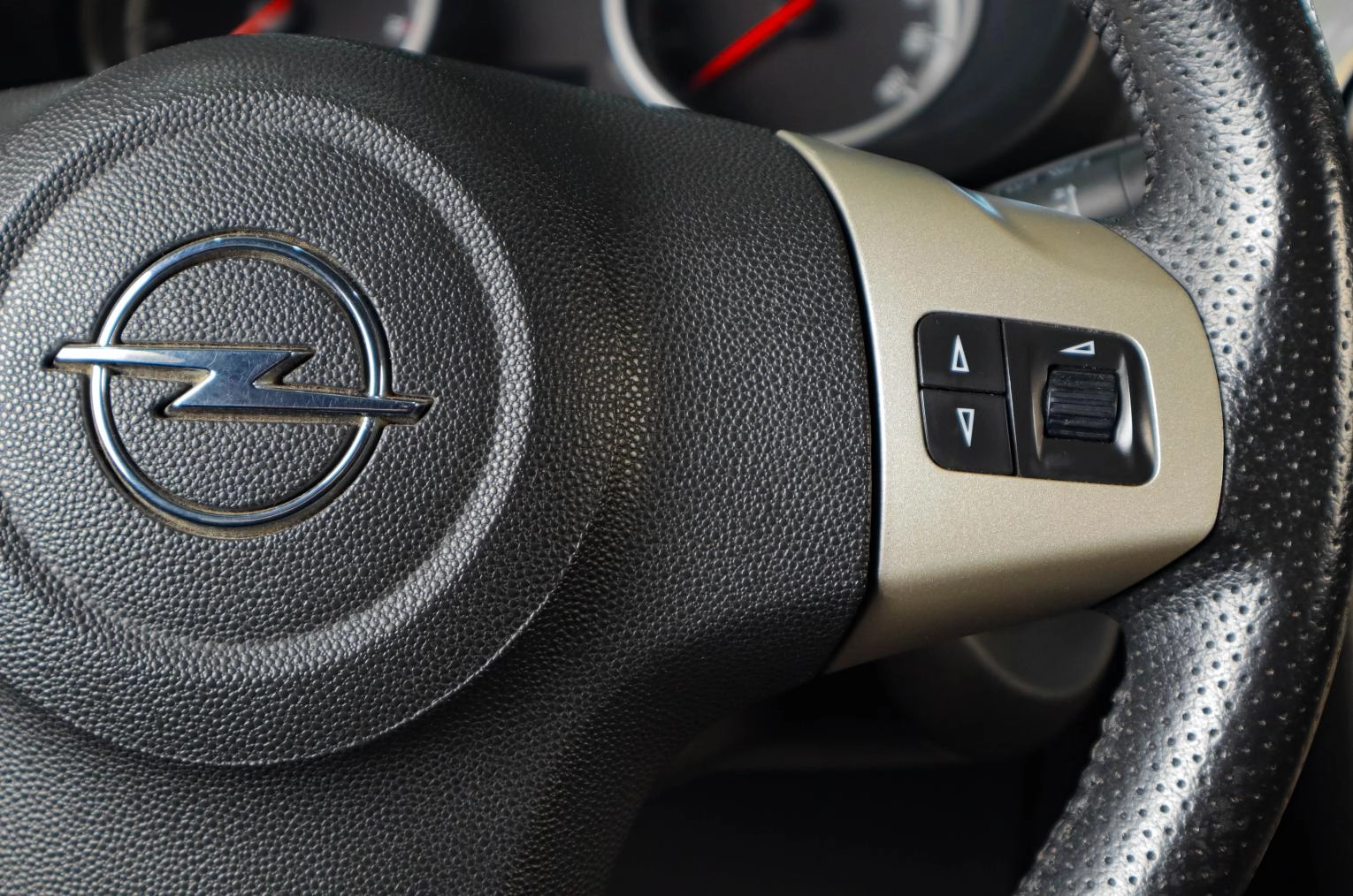 Opel Corsa 15 из 17