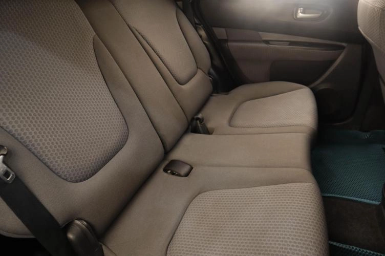 Nissan Wingroad 17 из 20