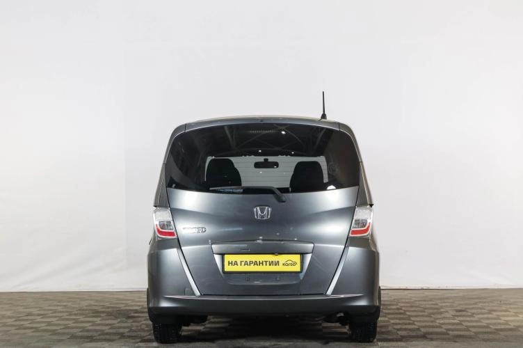 Honda Freed 5 из 6