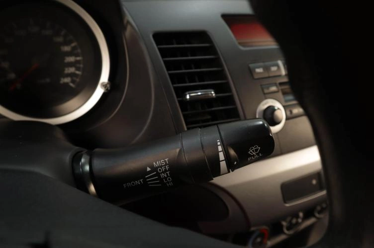 Mitsubishi Lancer 11 из 16