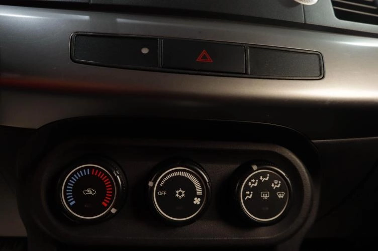 Mitsubishi Lancer 12 из 16