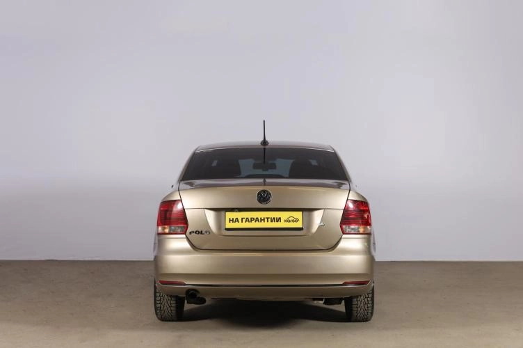 Volkswagen Polo 5 из 6