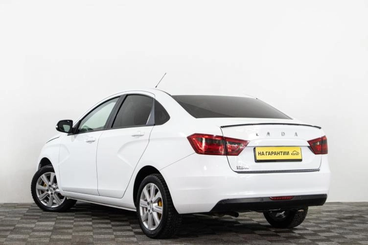 ВАЗ (LADA) Vesta 4 из 5