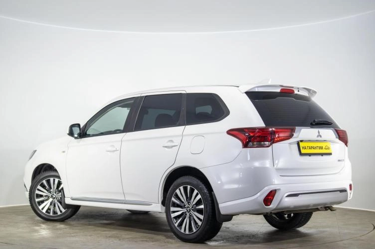 Mitsubishi Outlander 6 из 6