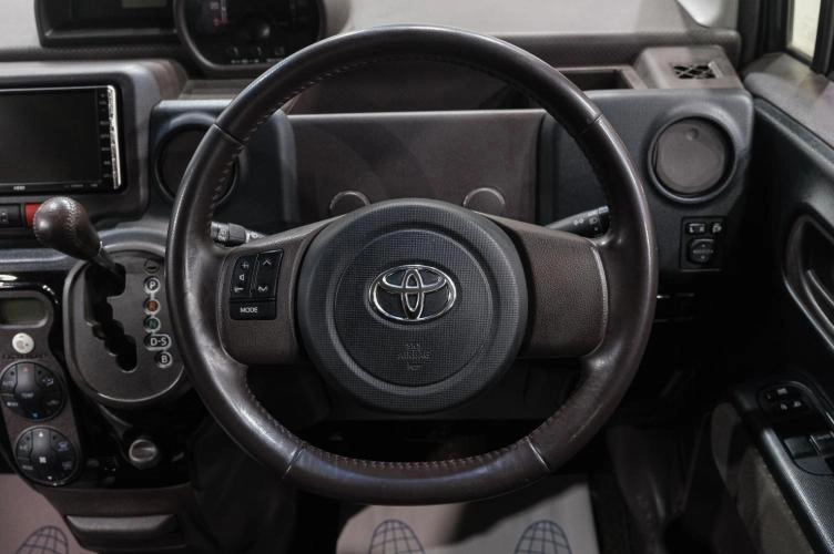 Toyota Spade 20 из 31