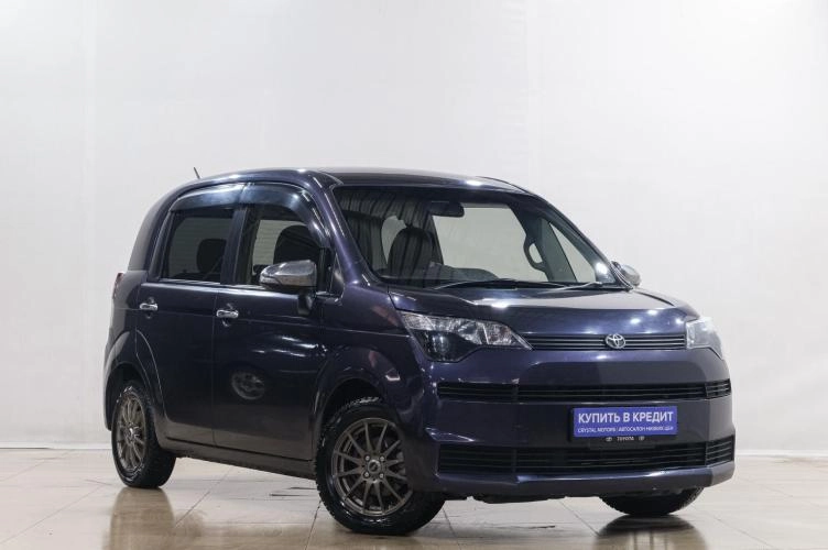 Toyota Spade 1 из 6