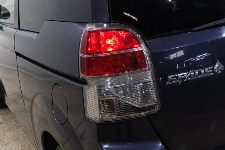 Toyota Spade 9 из 31
