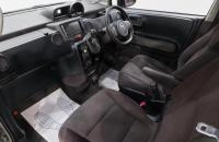 Toyota Spade 15 из 31
