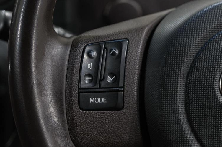 Toyota Spade 21 из 31