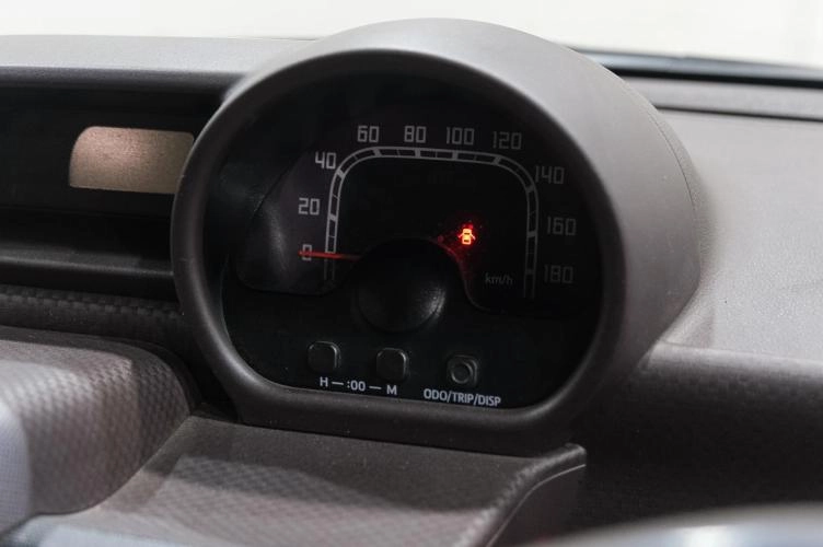 Toyota Spade 26 из 31