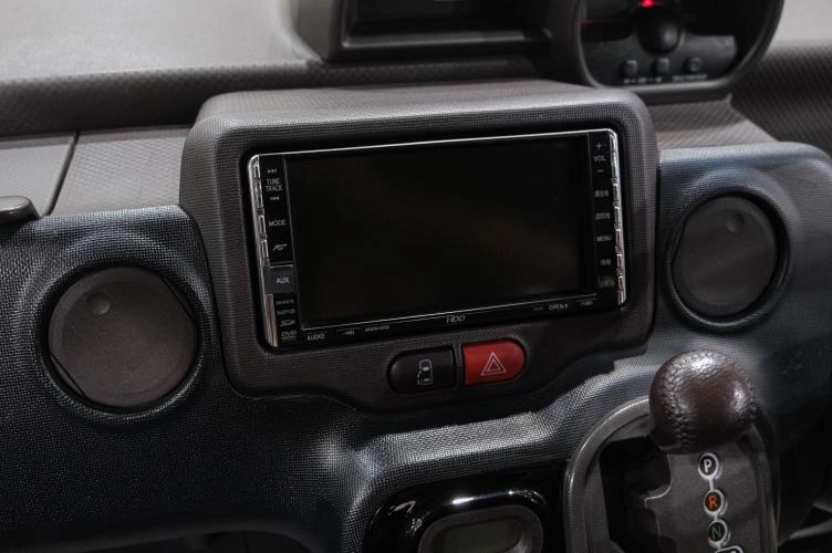 Toyota Spade 22 из 31