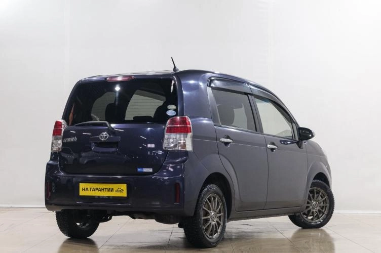 Toyota Spade 6 из 6