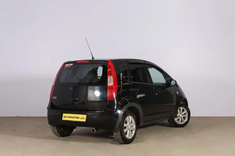 Mitsubishi Colt 4 из 6