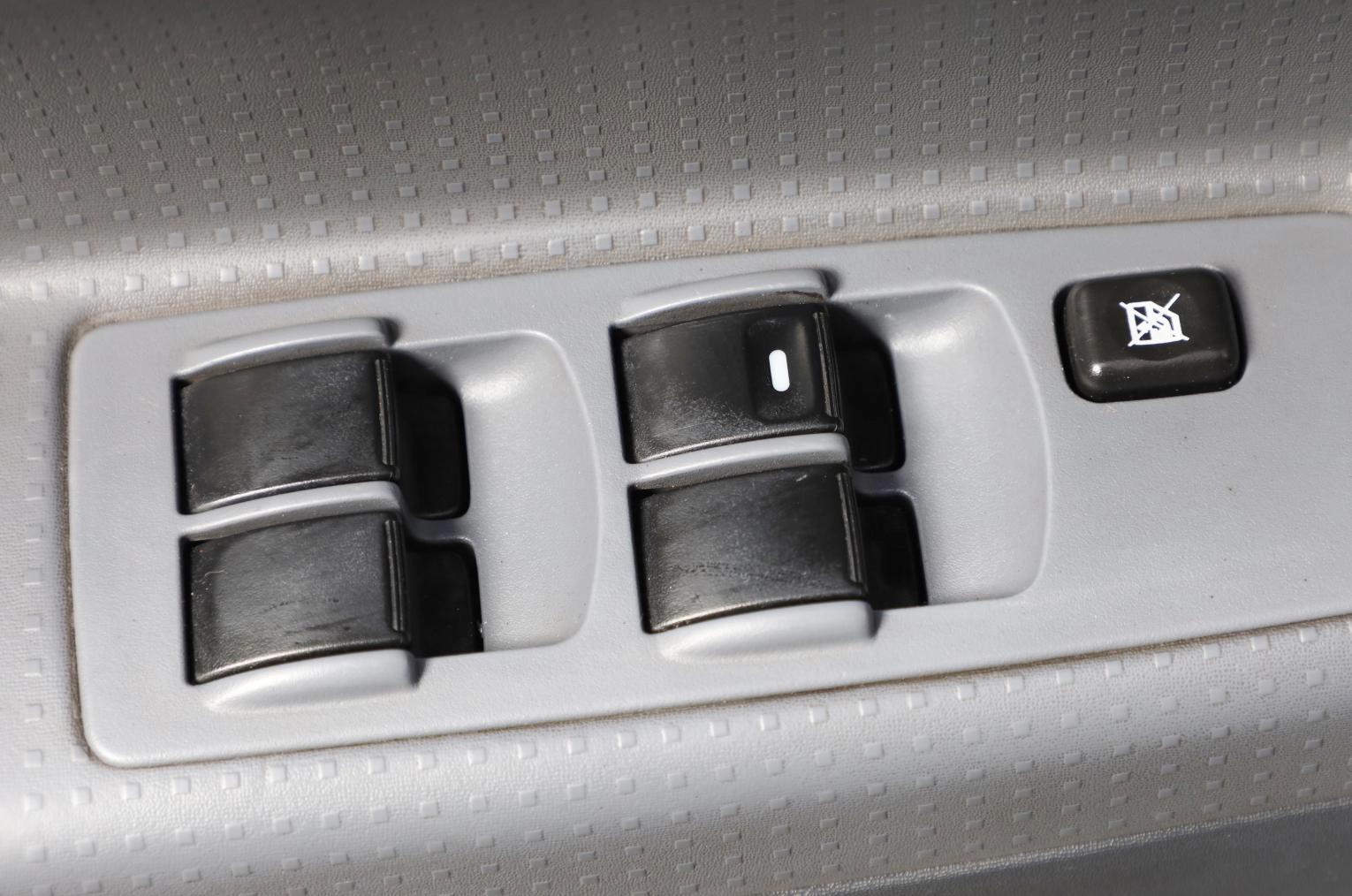 Mitsubishi Colt 7 из 16