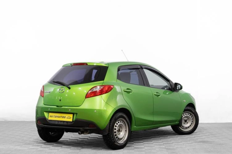 Mazda 2 4 из 6