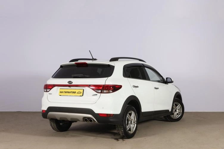 KIA Rio X-Line 4 из 5