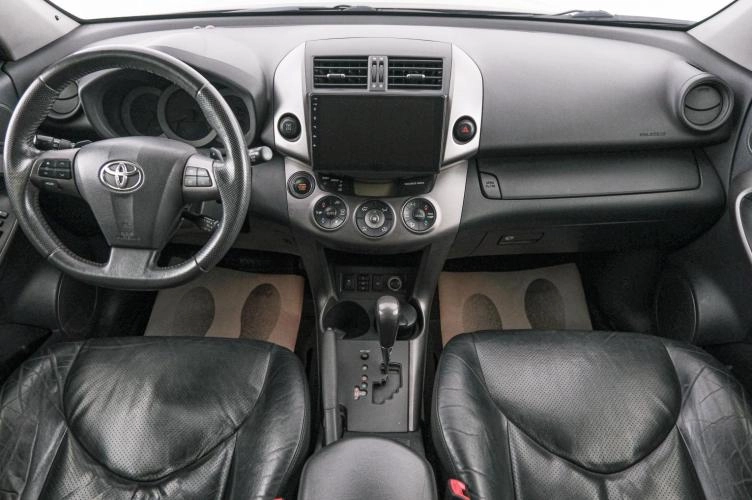 Toyota RAV4 10 из 24