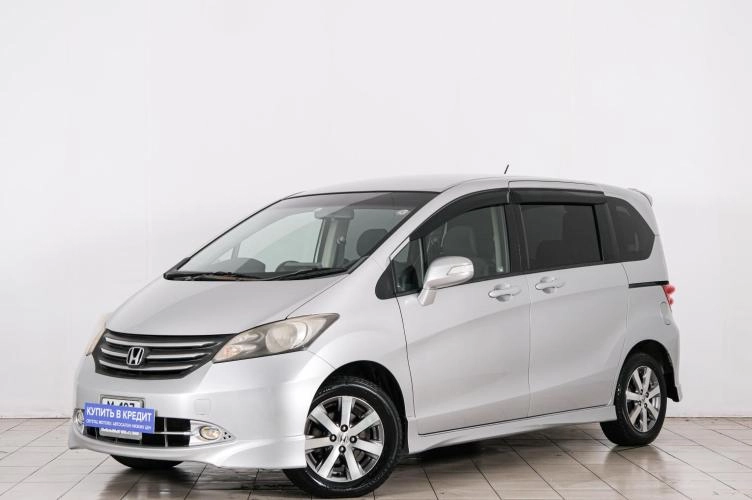 Honda Freed 3 из 6