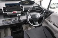 Honda Freed 9 из 21