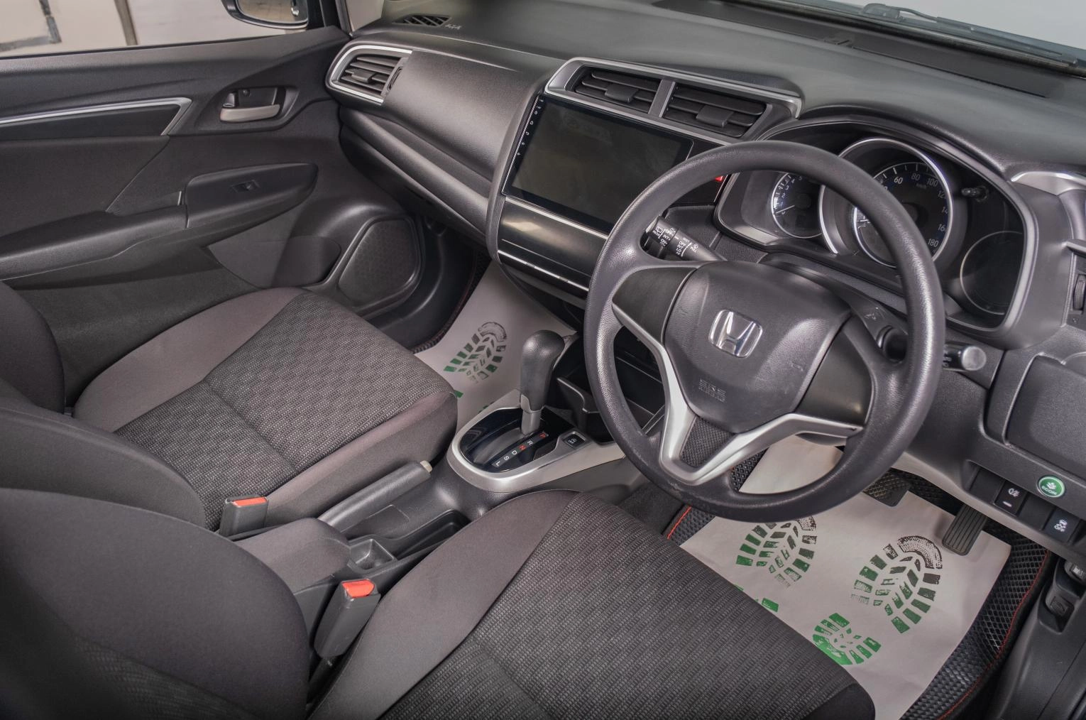 Honda Fit 7 из 16