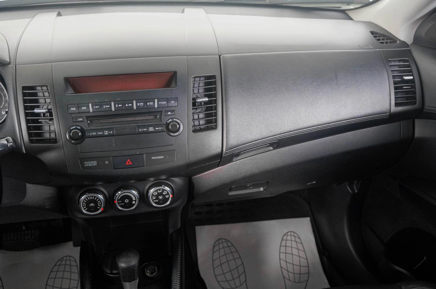 Mitsubishi Outlander 14 из 24