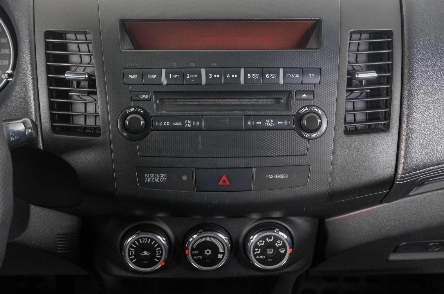 Mitsubishi Outlander 17 из 24