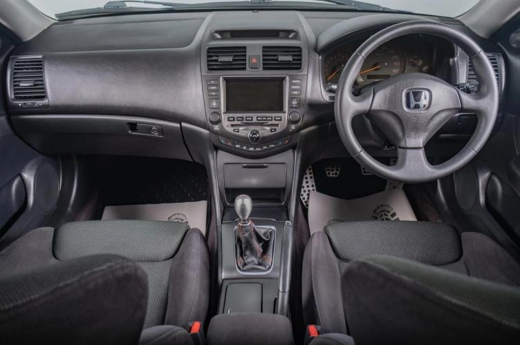 Honda Accord 10 из 18
