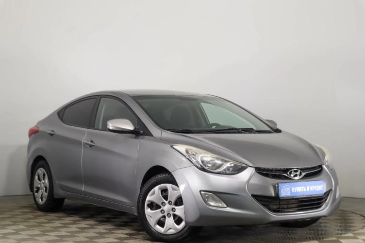 Hyundai Elantra 1 из 6