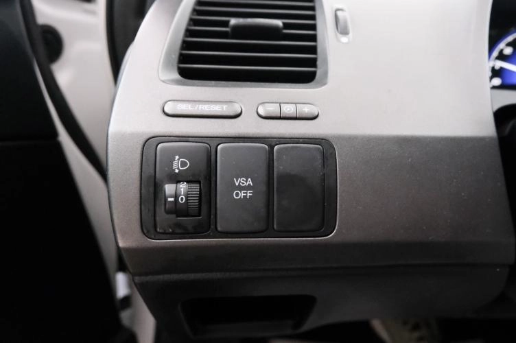 Honda Civic 17 из 21