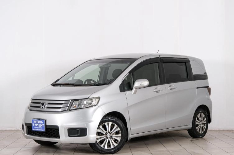 Honda Freed 3 из 6