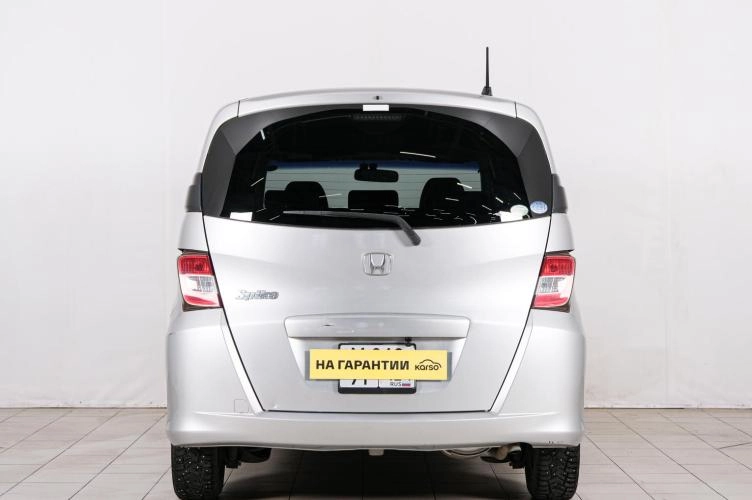 Honda Freed 5 из 6