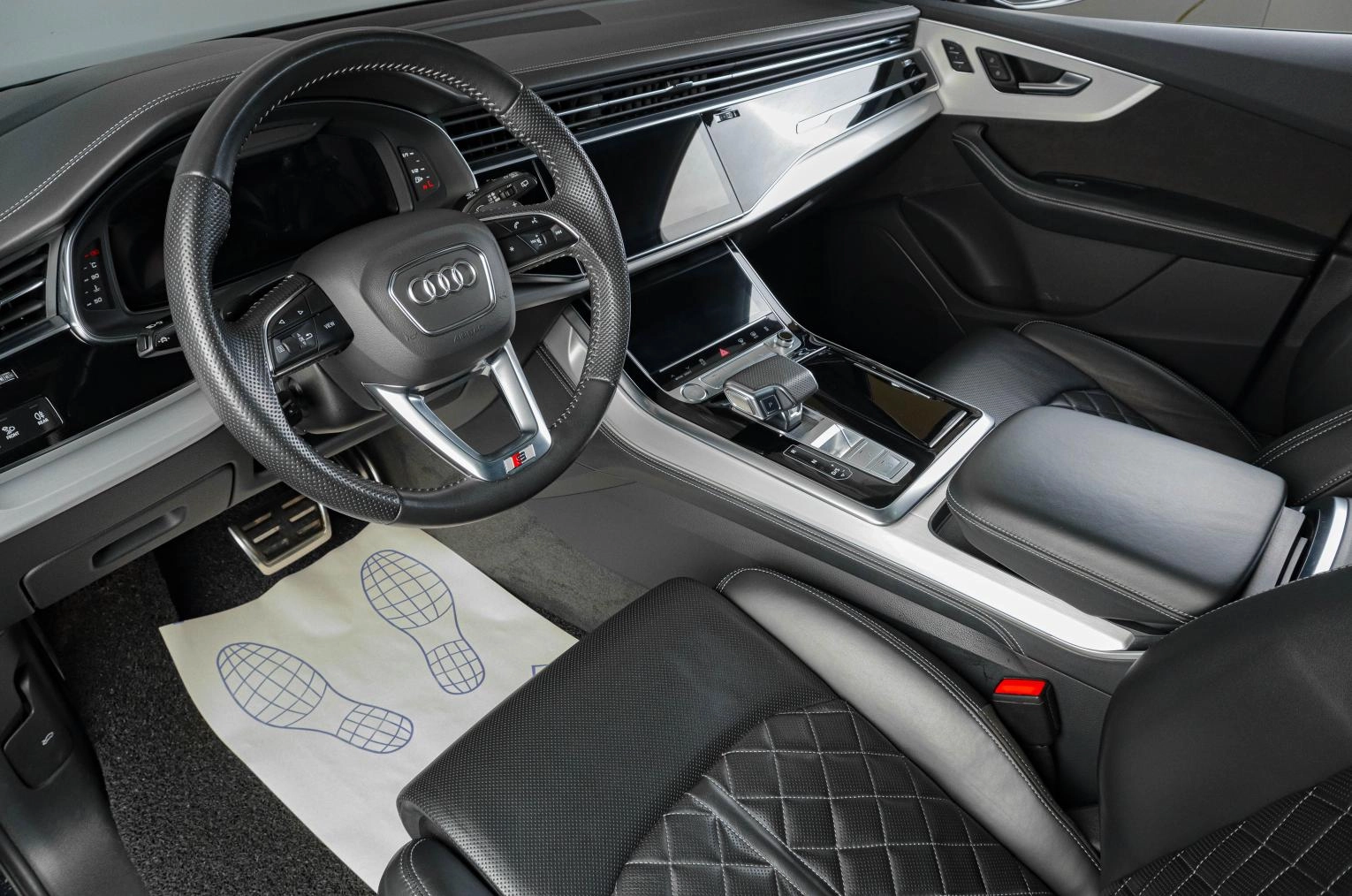 Audi Q7 7 из 25