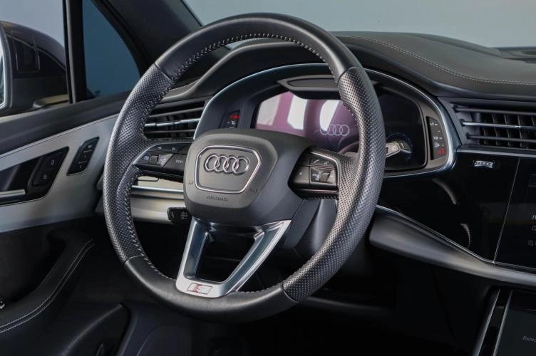 Audi Q7 11 из 25