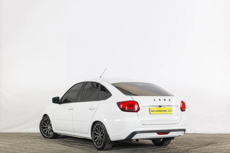 ВАЗ (LADA) Granta 4 из 6