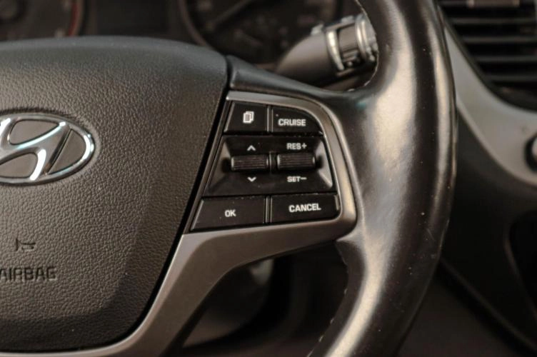 Hyundai Solaris 11 из 17