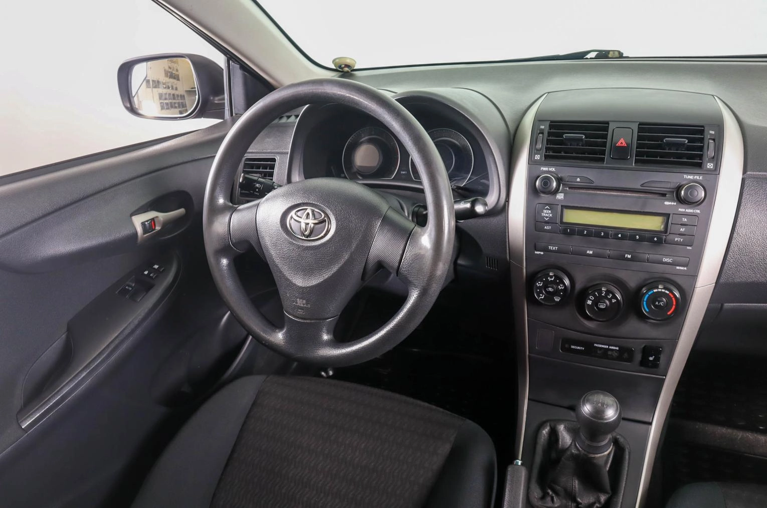Toyota Corolla 12 из 20