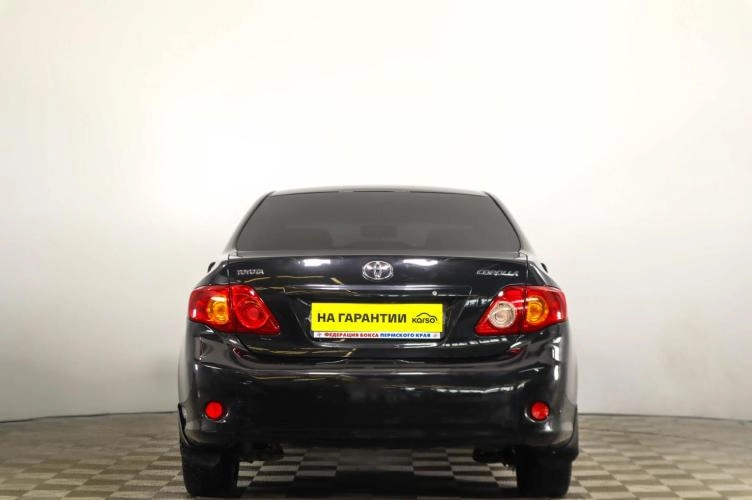 Toyota Corolla 5 из 6