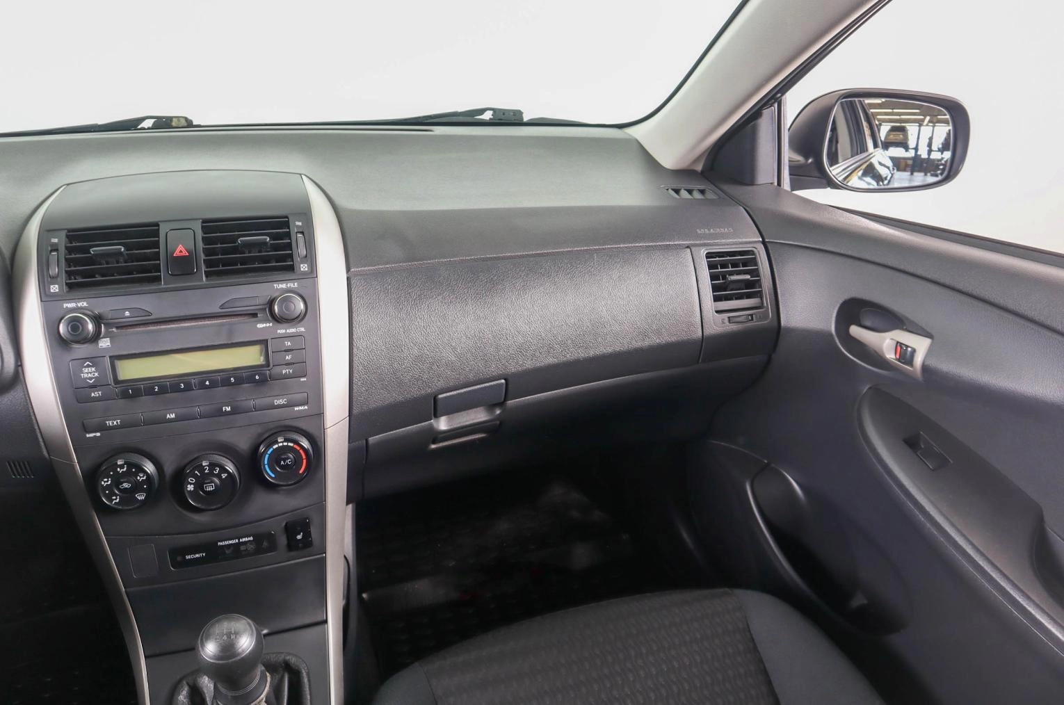 Toyota Corolla 14 из 20