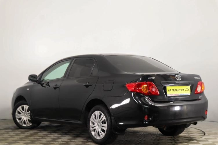 Toyota Corolla 6 из 6