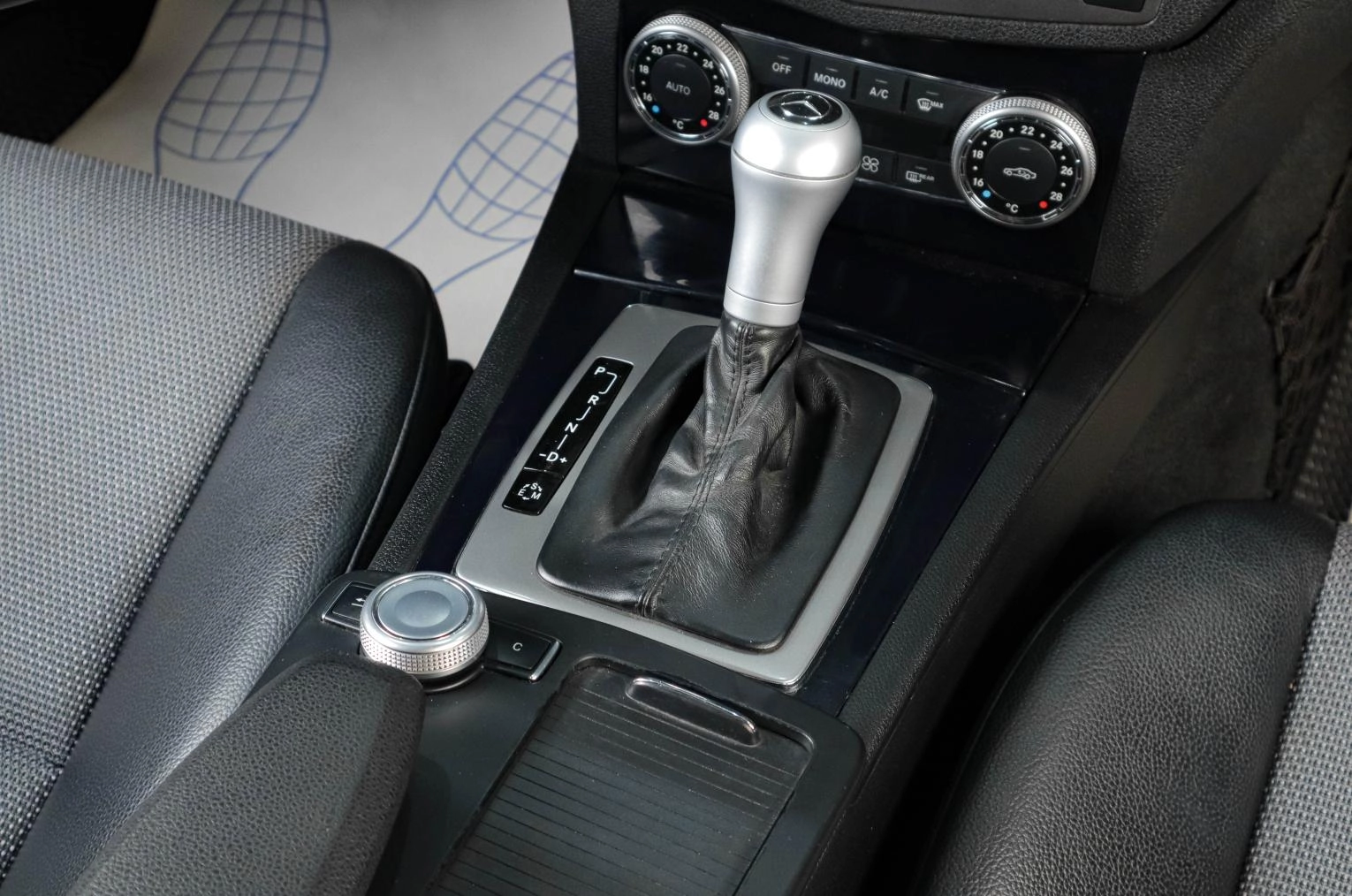 Mercedes-Benz C-класс 18 из 18