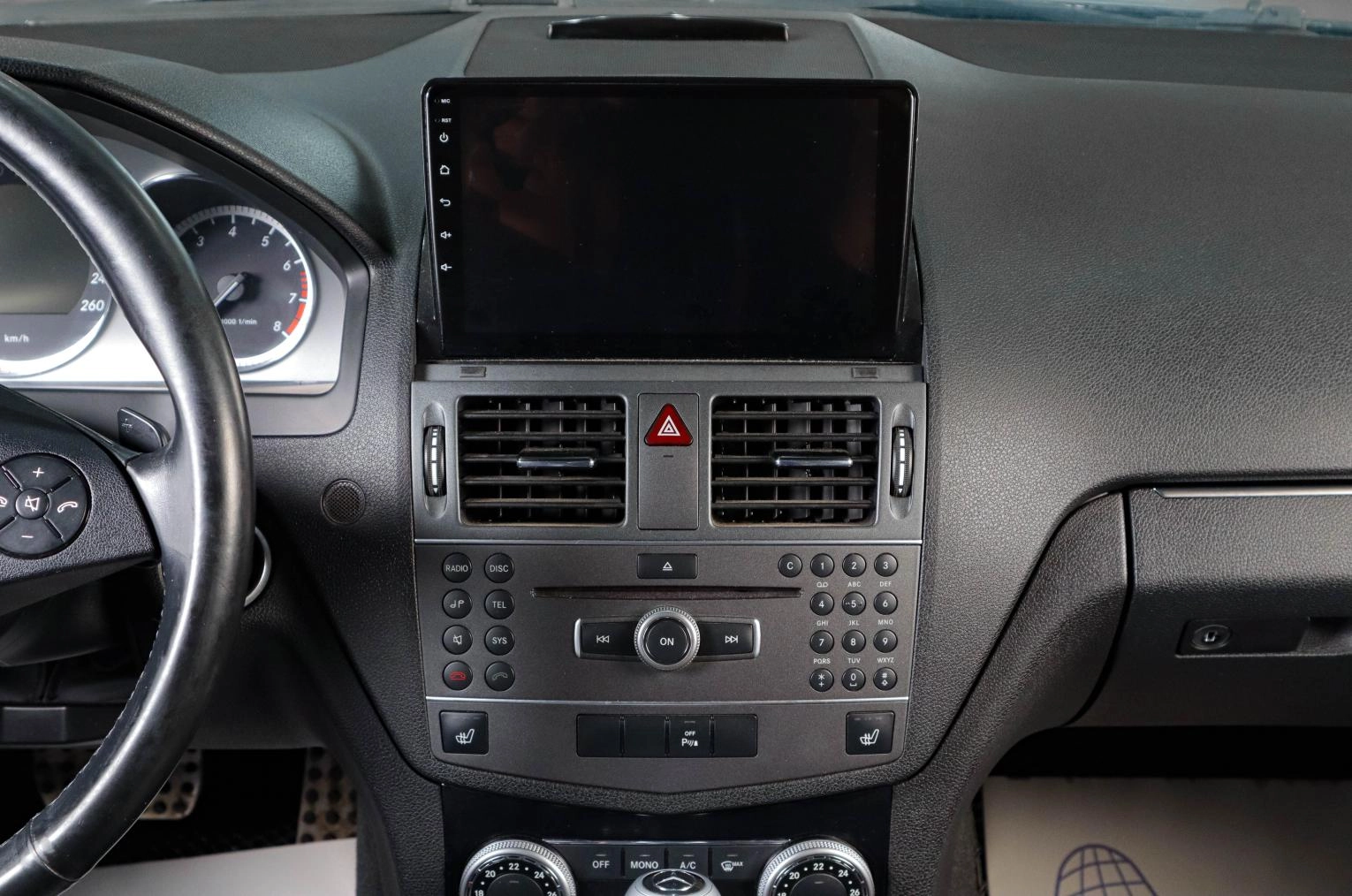 Mercedes-Benz C-класс 17 из 18