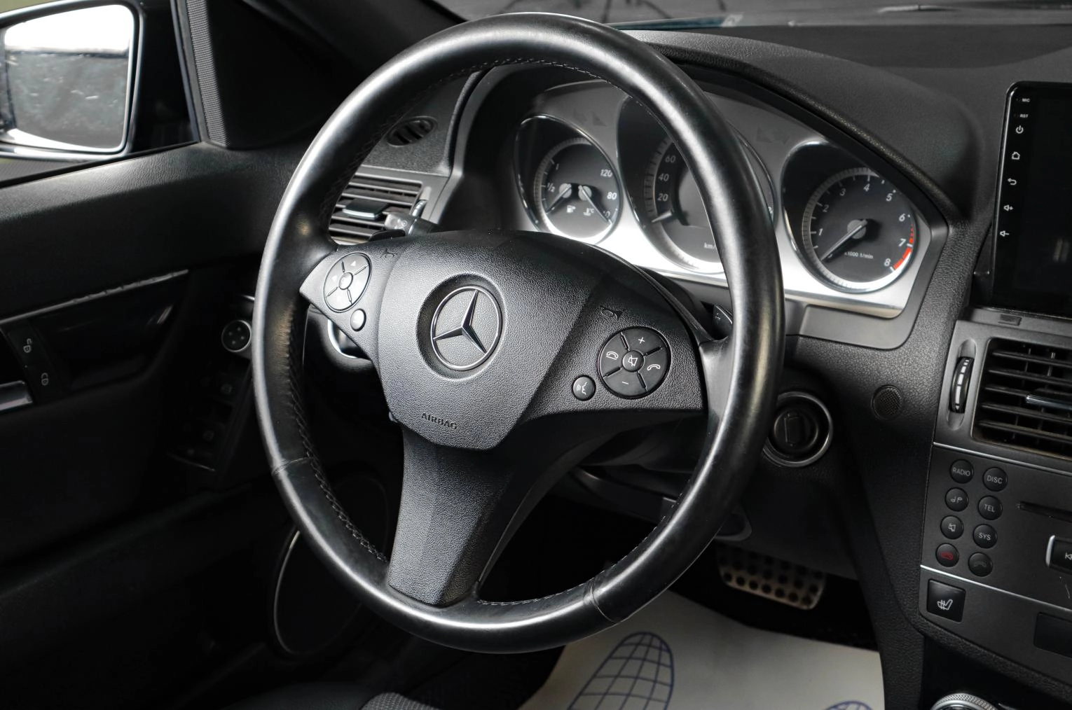 Mercedes-Benz C-класс 11 из 18