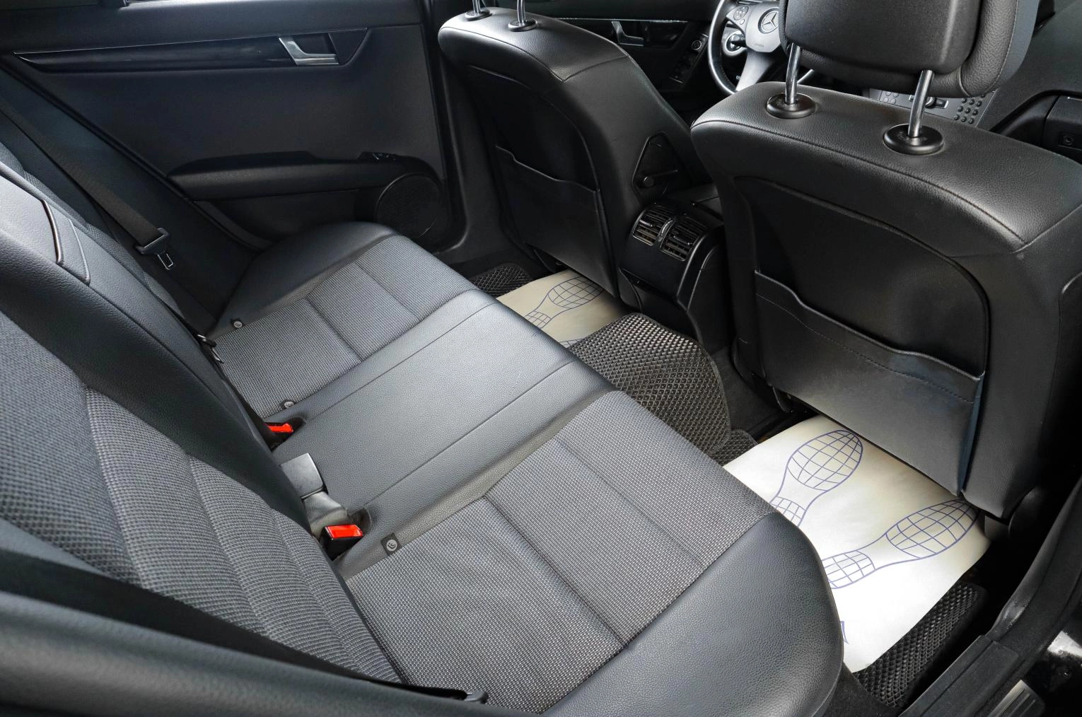 Mercedes-Benz C-класс 9 из 18