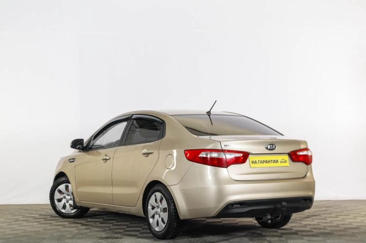 KIA Rio 4 из 6