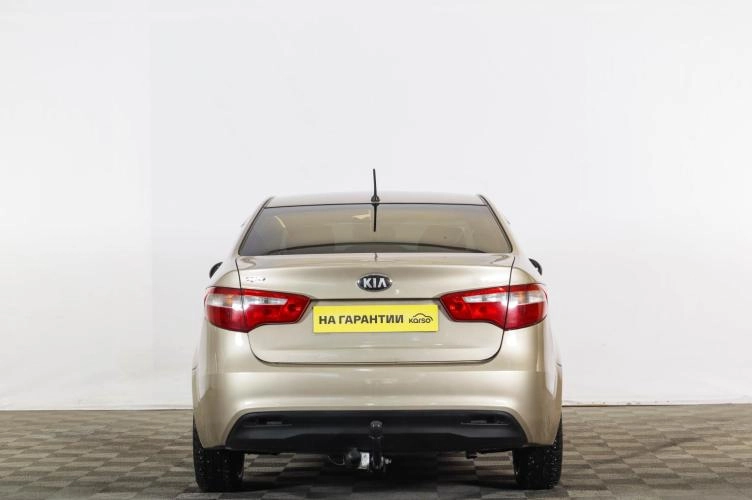 KIA Rio 5 из 6