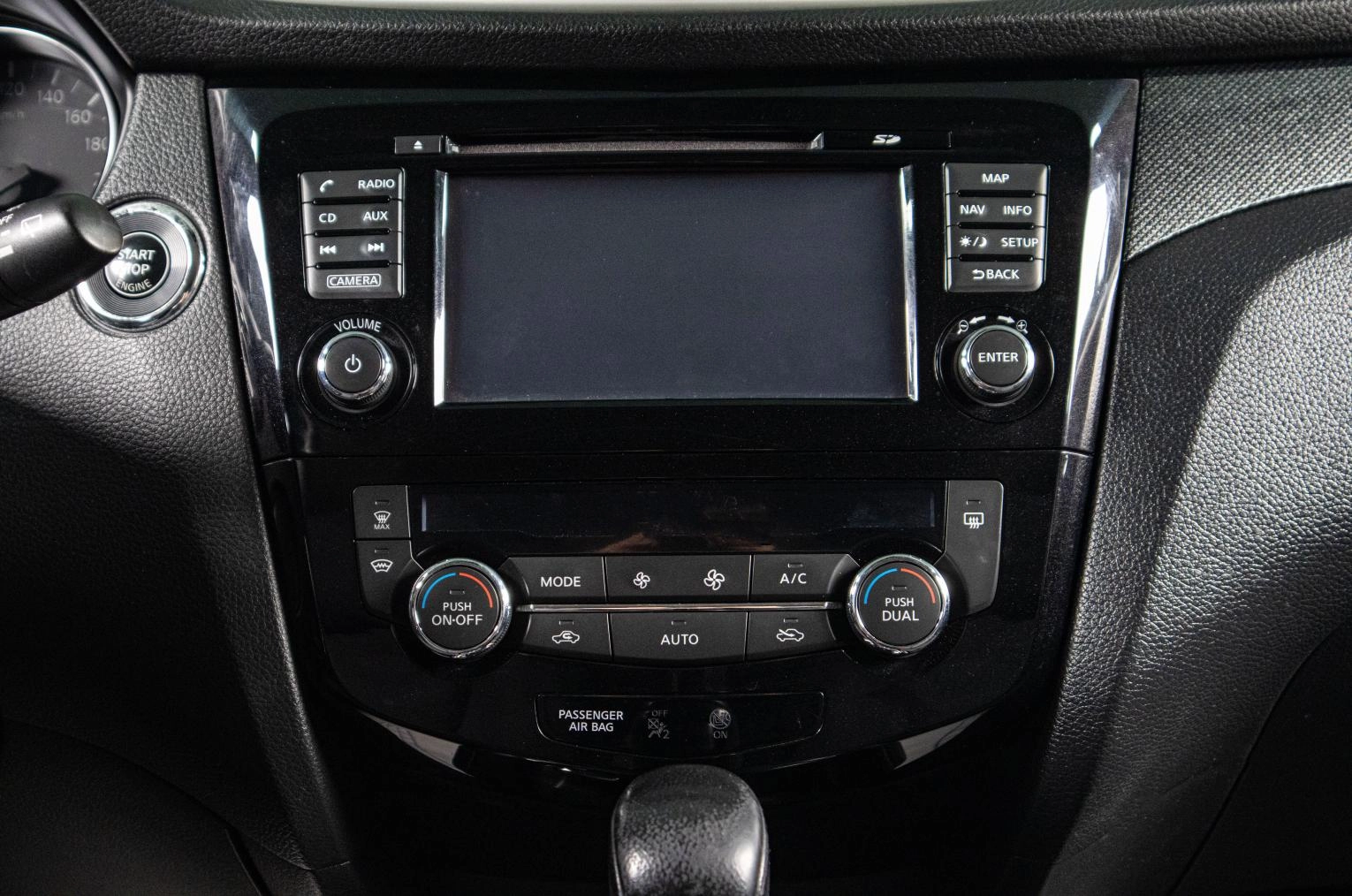 Nissan X-Trail 15 из 19