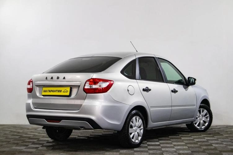 ВАЗ (LADA) Granta 4 из 5