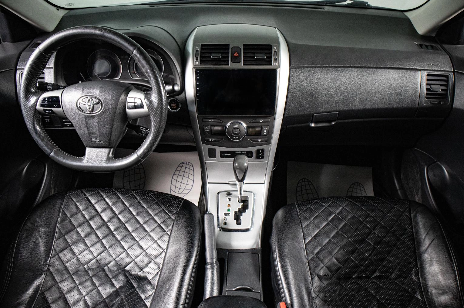 Toyota Corolla 12 из 16