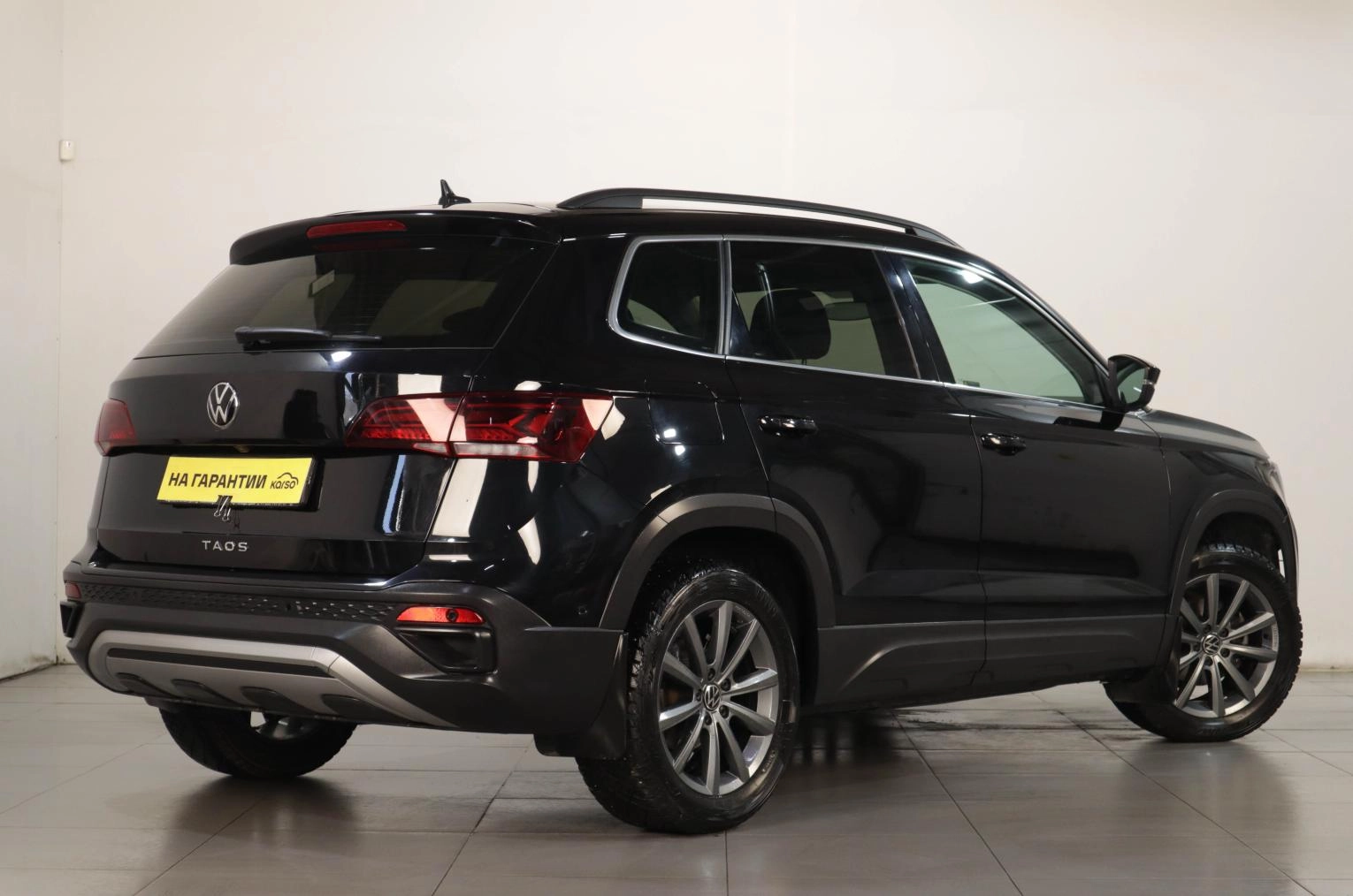 Volkswagen Taos 4 из 16